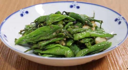 蛇瓜如何烧肉吃的视频,家常美味，营养滋补的烹饪新尝试